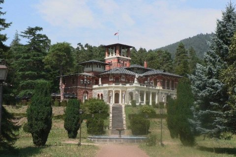 Дворец Ликани: резиденция Романовых в Боржоми