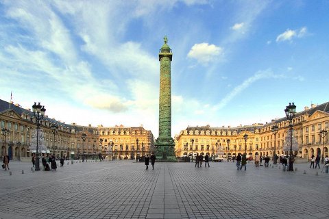 Вандомская площадь в центре Парижа